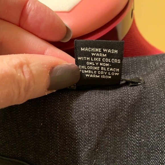 Robert Louis Wide Lapel Jean Jacket with Belt and contrasting trim - Picture 12 of 12